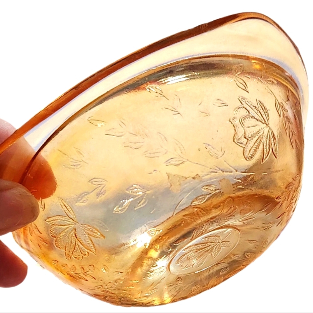 1950s Jeannette Glass Floragold Louisa Iredescant Amber Square Bowl
